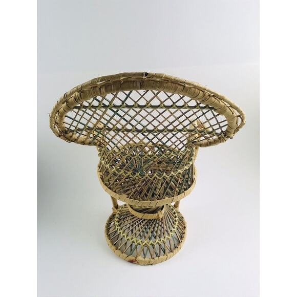 VTG Mini Peacock Rainbow Wicker Fan Back Rattan Chair 16” Doll Plant Stand Cotta - Picture 8 of 12